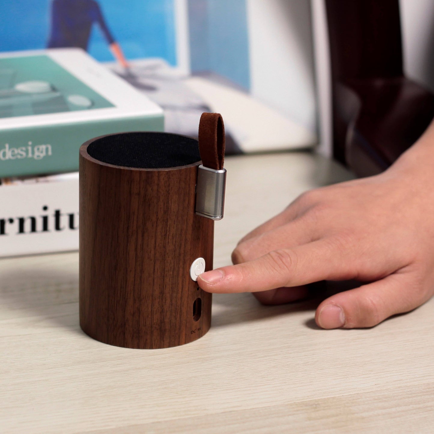 Drum Light Bluetooth Speaker: Beech